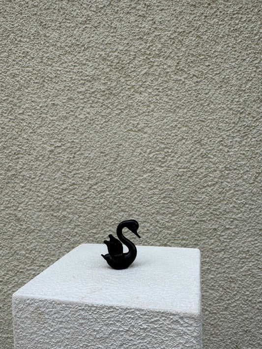 Black Swan Glass Figurines