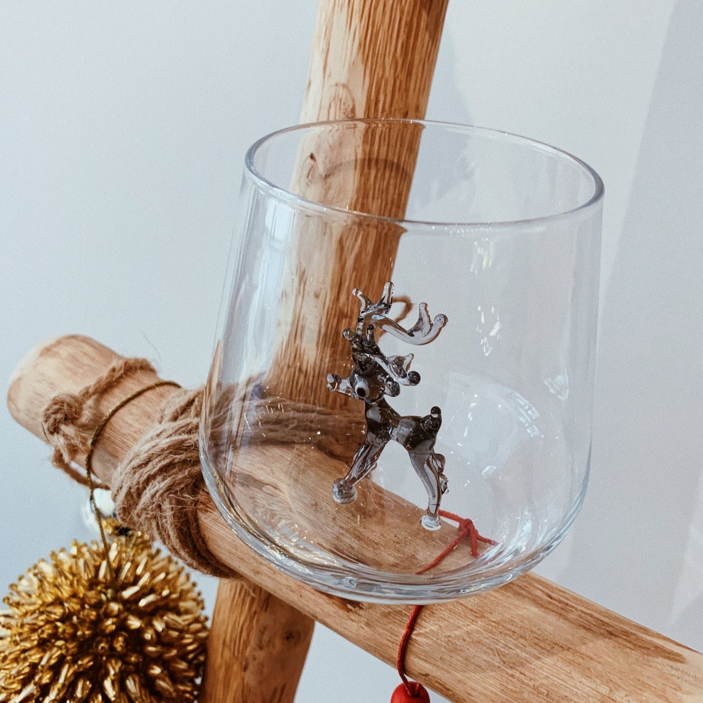 Deer Glass Gray (Hirsch)